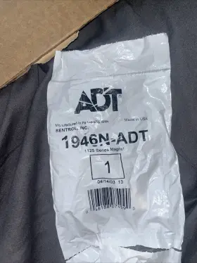1946N-ADT ADT Sentrol Magnet Pack