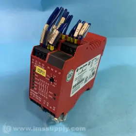 440R-M23143 ALLEN BRADLEY Monitoring Safety Relay Usip