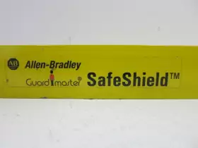 442L-TA40330CACD-A ALLEN BRADLEY Guardmaster Safeshield Light #2