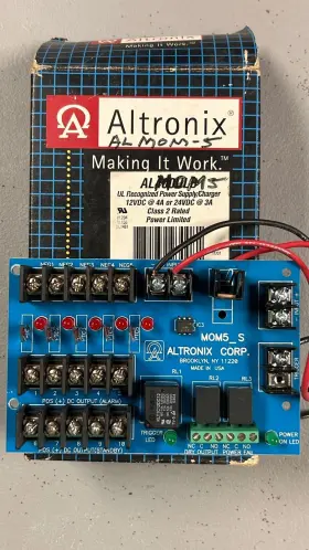 ALMOM5-S ALTRONIX Recognized Power Supply Charger