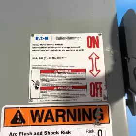 DH221FGK EATON CORPORATION Safety Switch #2
