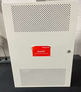 1-000123 HONEYWELL Netaxs Access Control Panel Unit