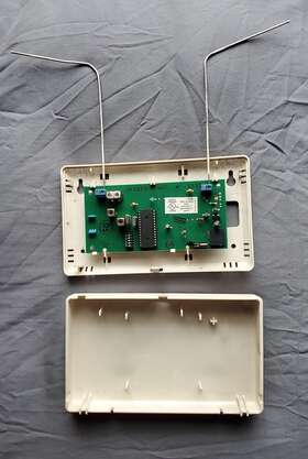 5882-4ENHC HONEYWELL Wireless Fire Alarm Security Receiver