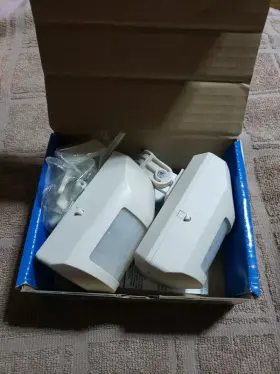 ITIPIR01 LINEAR Supervised Wireless Motion Detector Pet #2