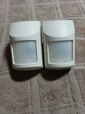 ITIPIR01 LINEAR Supervised Wireless Motion Detector Pet