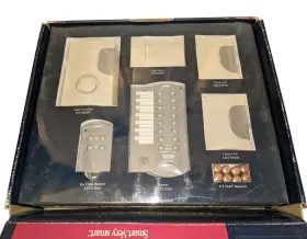 HST402MS MAGNAVOX Wireless Lighting Siren Box Kit
