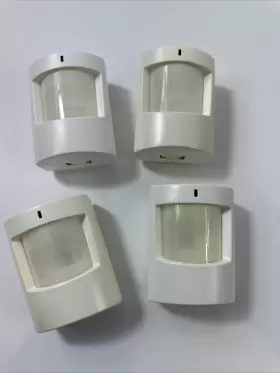 QS-1200-P01 QOLSYS Iqmotion Wireless Motion Detector Sensor