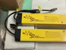MS47-30-1050-R STI Transmitter Safety Light Curtain #2