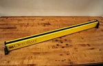 Sti P4148b-2x Safety Light Curtain Transmitter 42684-0480 - Used. Fixed Price $120.02.