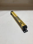 Banner Slsce30-300q8 Ez-screen Emitter 300mm Safety Curtain U.s.a. Seller. Fixed Price $135.00.